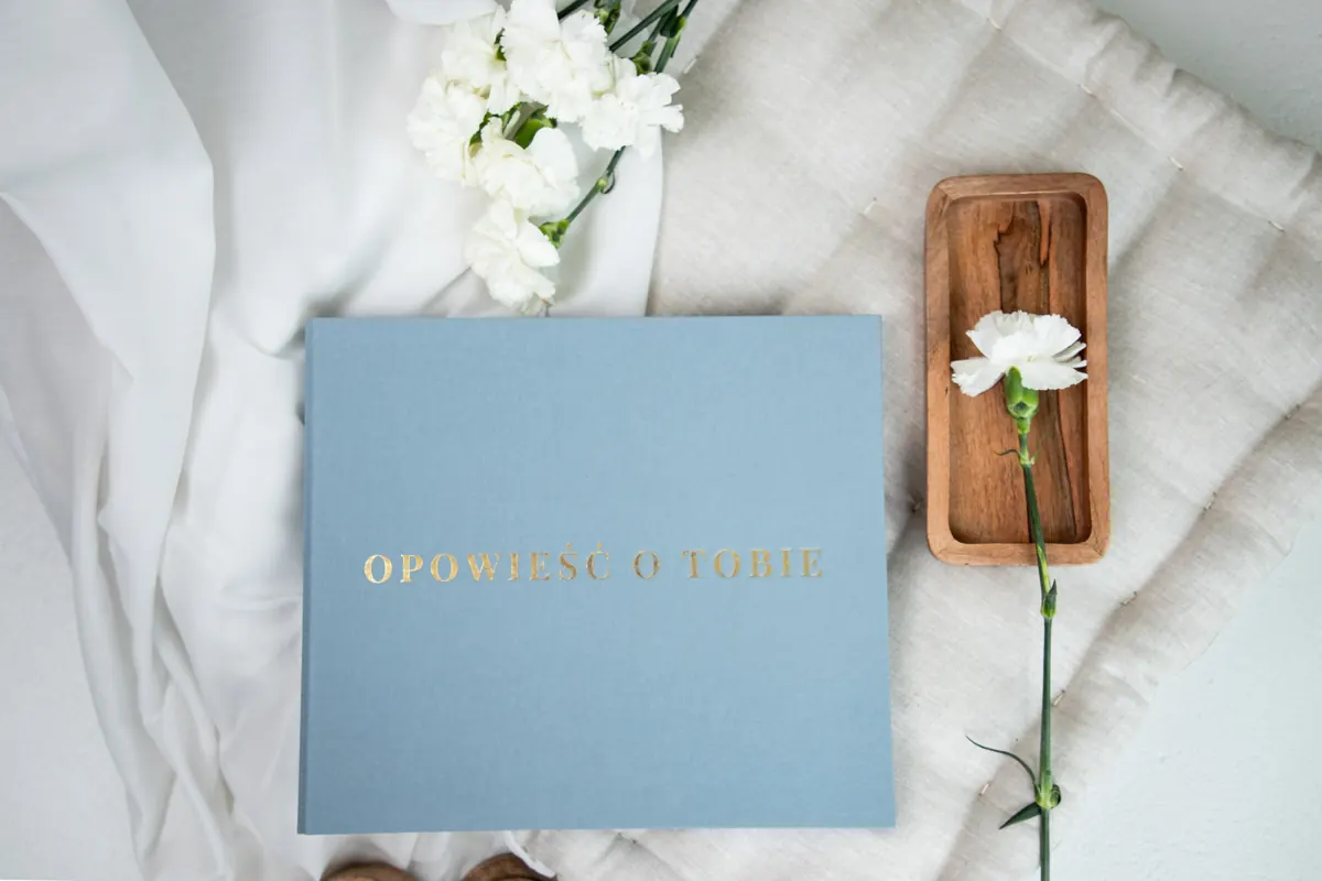 Zdjęcie produktowe artykułu dziecięcego — fotografia Asia Iwaszkiewicz
